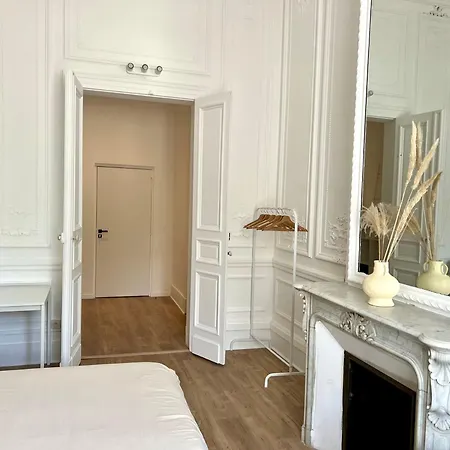 Apartment Maison El&ar - Place De La Comedie, Wifi *